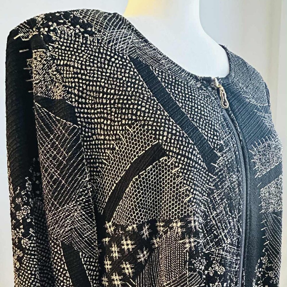Joseph Ribkoff Black/Cream Abstract Jacquard Zip Jacket, Two-Way Zip – US 16